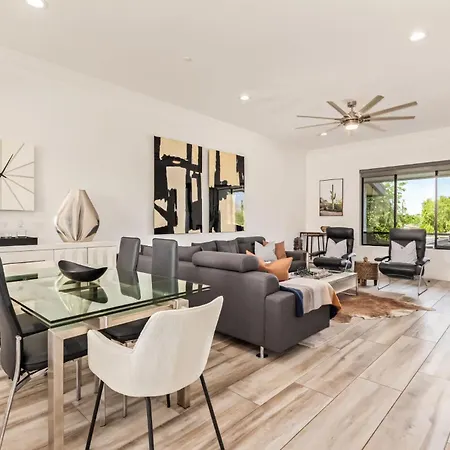 New Desert Standard Modern 3-Level Oasis